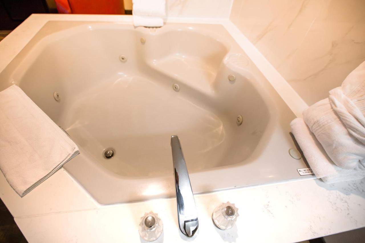 מוזס לייק Ten Pin Inn & Suites מראה חיצוני תמונה